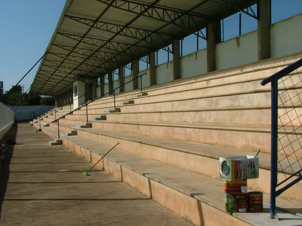 engeba-engenharia-pre-moldados-projeto-pilar-do-sul-sp-interior-obra-bndes-construçao-edificio-multipavimento-cobertura-fechamento-fundaçao-pre-fabricado-edificio-garagem-infraestrutura-industrial-terca-concreto-viga-t-cobertura-calha-escada-laje-estrutura-Estadio Municipal de Guareí