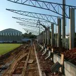 engeba-engenharia-pre-moldados-projeto-pilar-do-sul-sp-interior-obra-bndes-construçao-edificio-multipavimento-cobertura-fechamento-fundaçao-pre-fabricado-edificio-garagem-infraestrutura-industrial-terca-concreto-viga-t-cobertura-calha-escada-laje-estrutura-Estadio Municipal de Guareí (3)