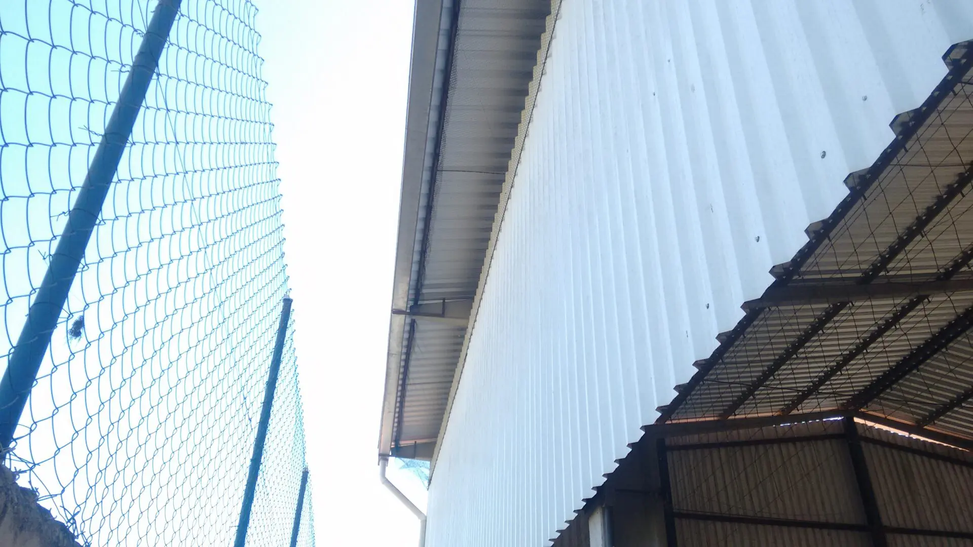 engeba-engenharia-pre-moldados-projeto-pilar-do-sul-sp-interior-obra-bndes-construçao-edificio-multipavimento-cobertura-fechamento-fundaçao-pre-fabricado-edificio-garagem-infraestrutura-industrial-terca-concreto-viga-t-cobertura-calha-escada-laje-estrutura-COBERTURA DE QUADRA POLIESPORTIVA (3)